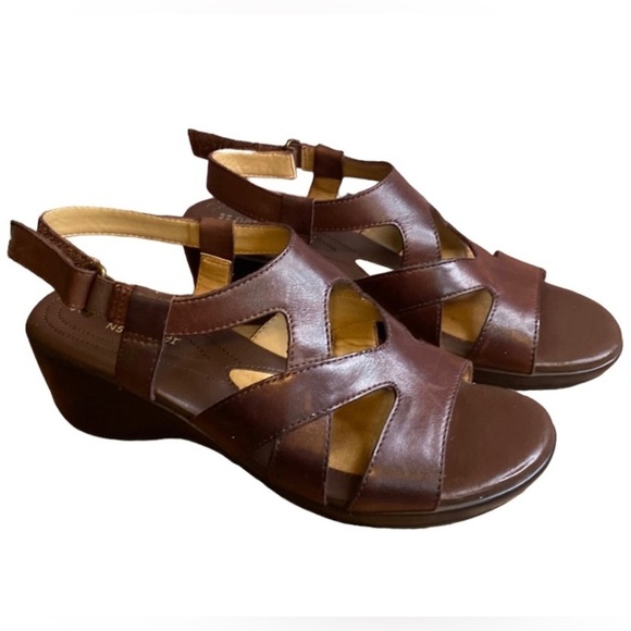 Naturalizer Brown Women Sandals - Picture 1 of 15